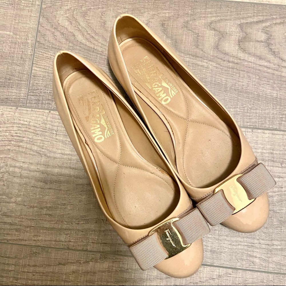 Salvatore Ferragamo flats